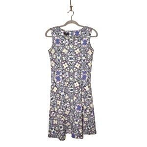 TALBOTS $129 Sleeveless Edie Knit Fit & Flare Dress Blue‎ Medallion XS